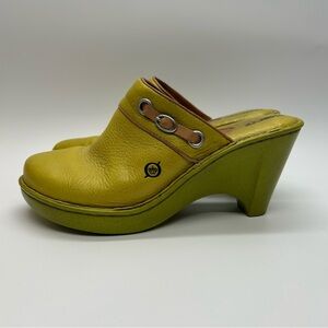 VTG Y2K Born Leather Clogs Lime Green Chartreuse Boho Sz 8 / 39